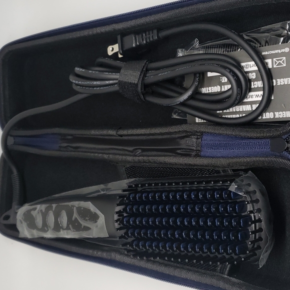 NEW IN PACKAGE Arkam Ionic Beard Straightener Brush Black - Picture 7 of 10